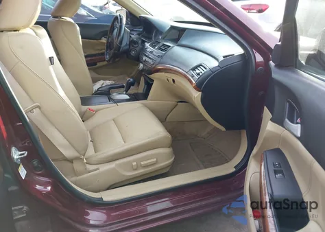 2011 Honda Accord 2.4 Ex-L z USA, uszkodzony, nr VIN 1HGCP2F87BA154575